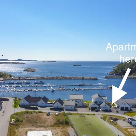 Apartament With Boat *