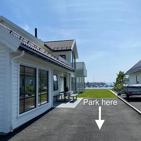 Apartament With Boat *